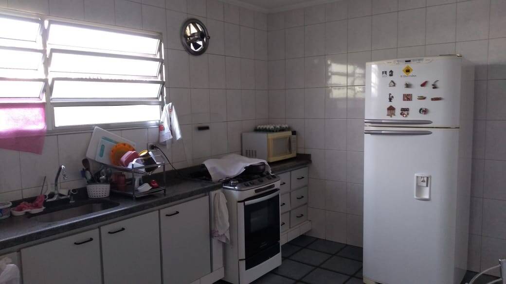 Sobrado à venda com 2 quartos, 168m² - Foto 4