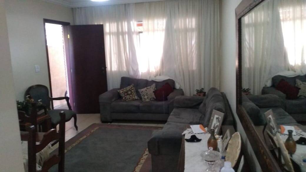 Sobrado à venda com 2 quartos, 168m² - Foto 3