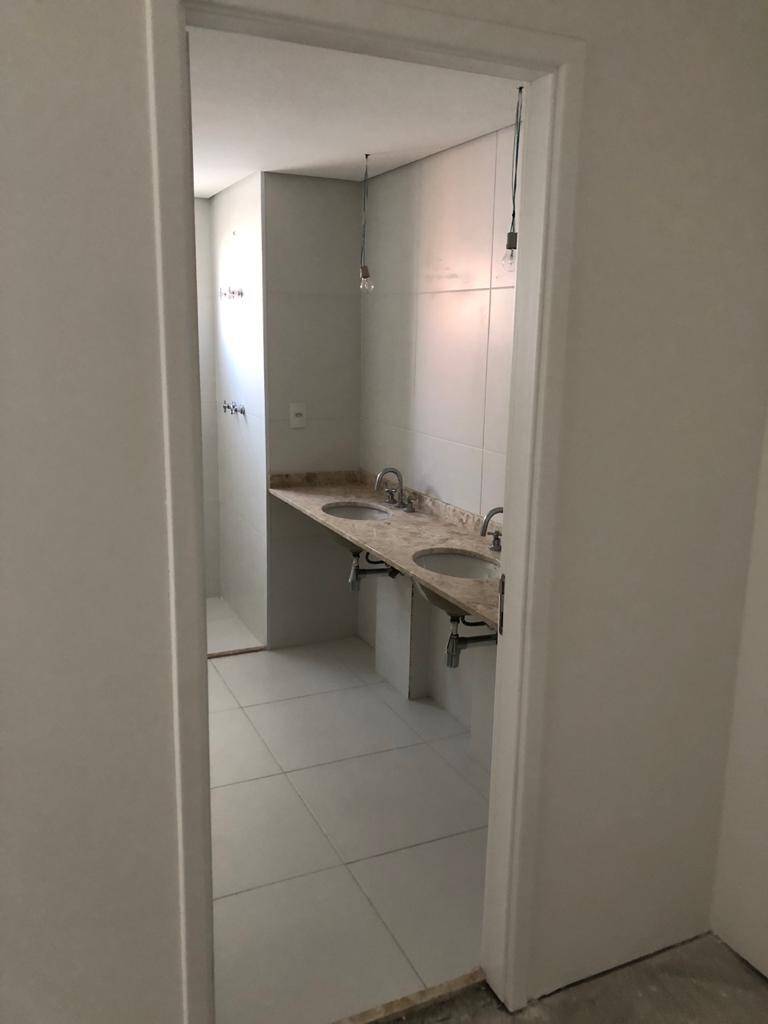 Apartamento à venda com 3 quartos - Foto 9