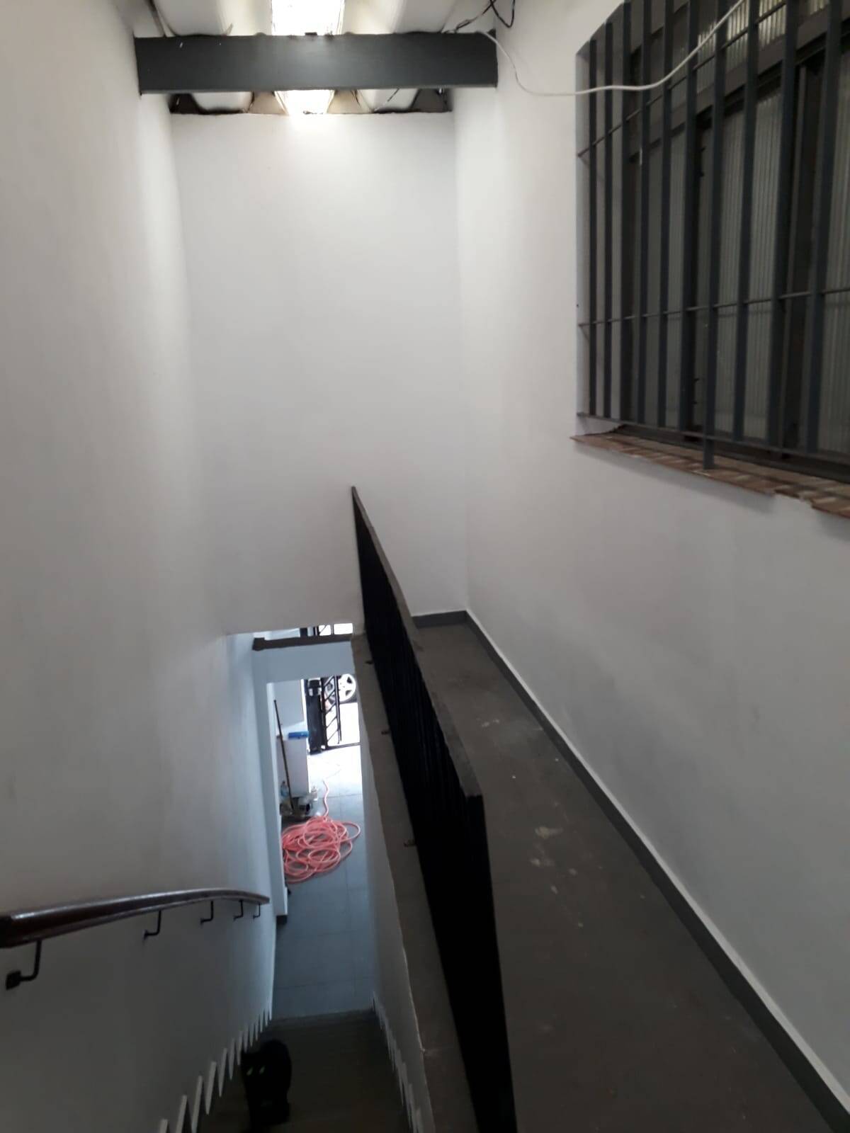 Casa à venda com 2 quartos, 120m² - Foto 2