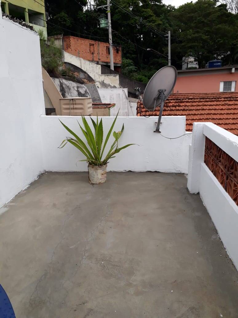 Casa à venda com 2 quartos, 120m² - Foto 3