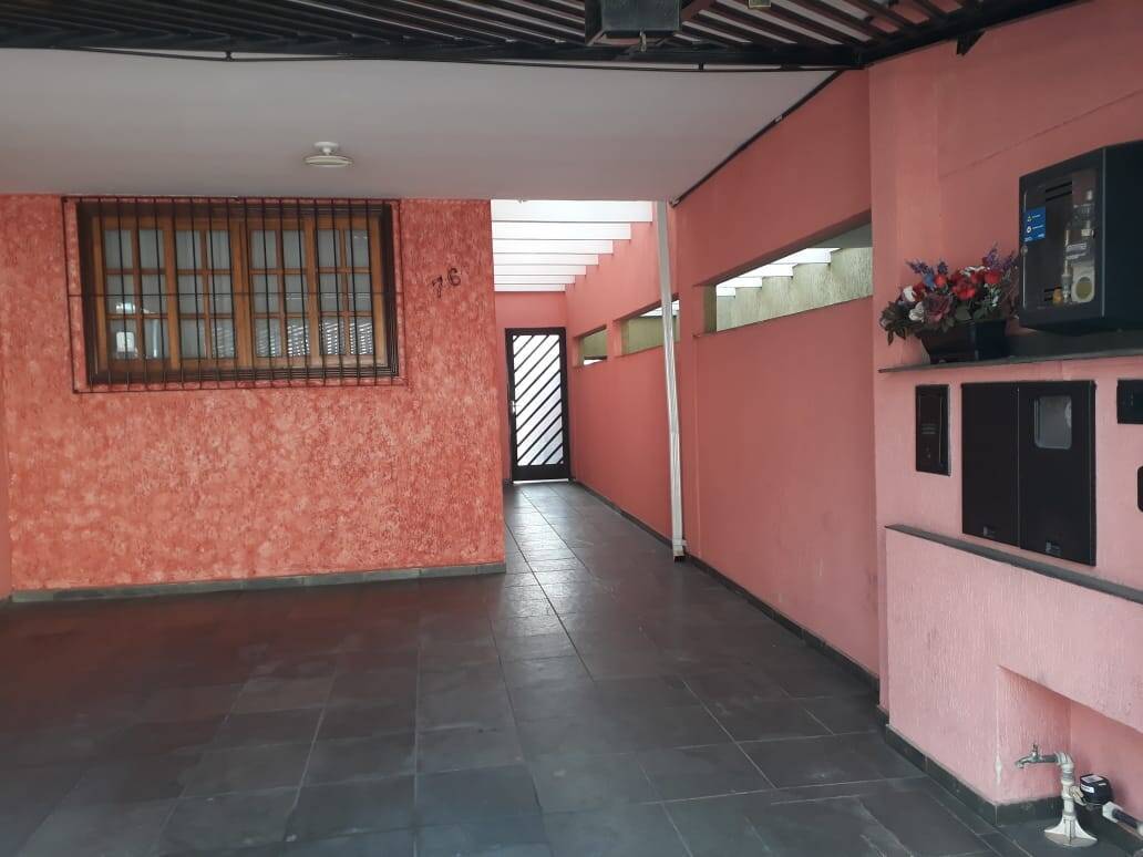 Sobrado à venda com 3 quartos, 120m² - Foto 1