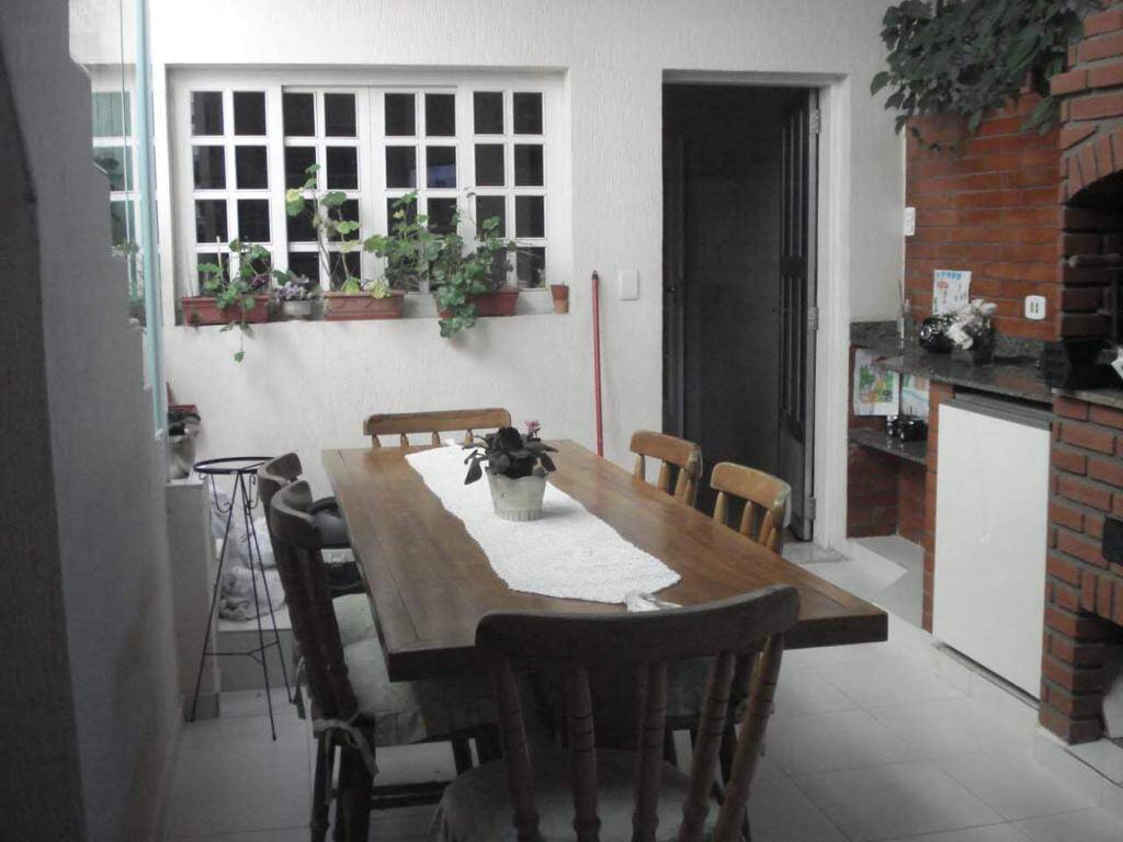 Sobrado à venda com 2 quartos, 158m² - Foto 1