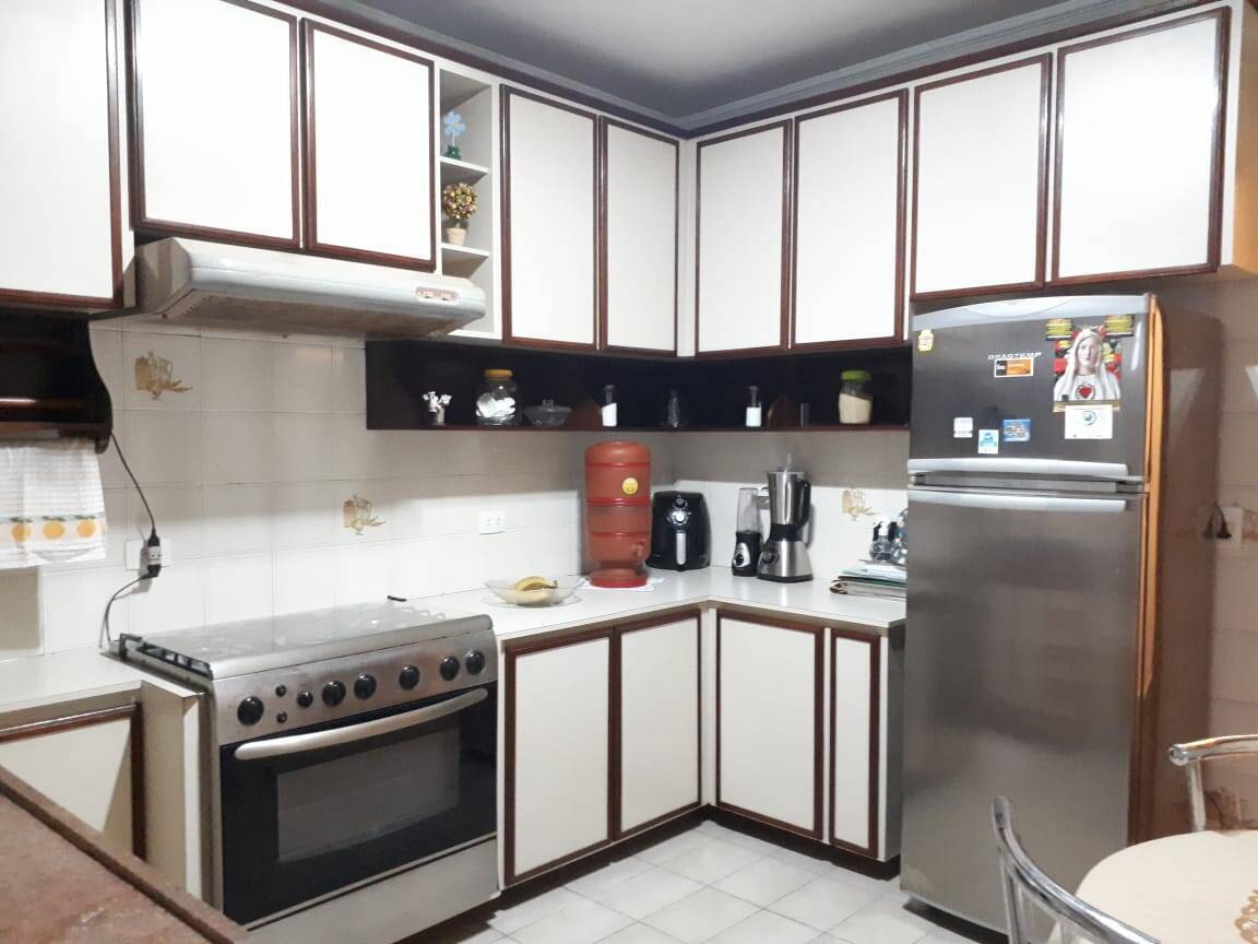 Sobrado à venda com 3 quartos, 178m² - Foto 14