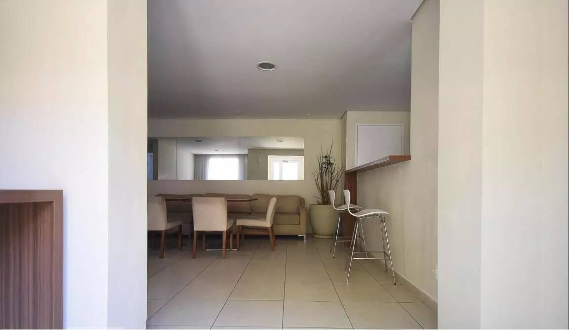 Apartamento à venda com 2 quartos, 70m² - Foto 18