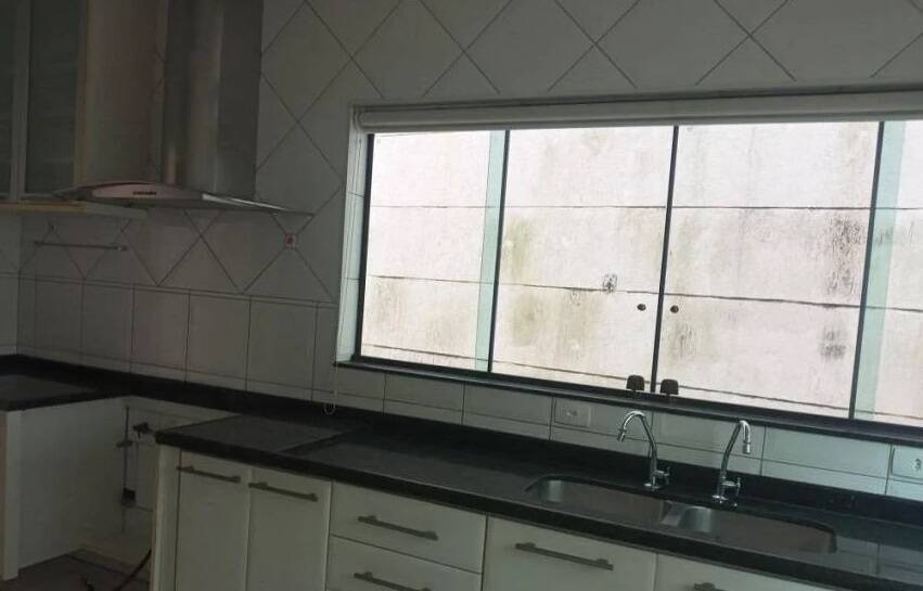 Casa de Condomínio à venda com 3 quartos, 335m² - Foto 34