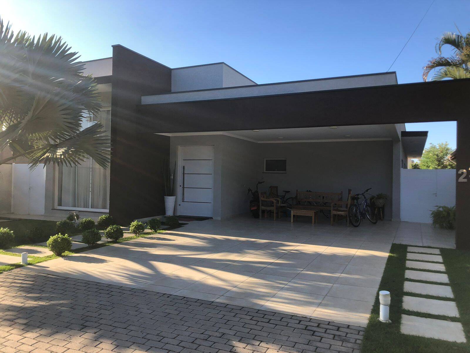 Casa de Condomínio à venda com 3 quartos, 230m² - Foto 4