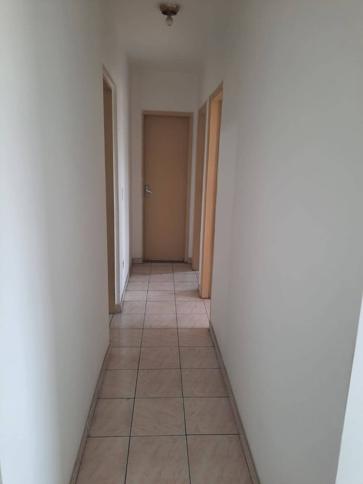 Apartamento à venda com 2 quartos, 61m² - Foto 5