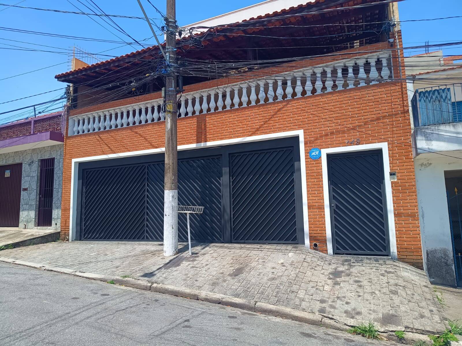 Sobrado à venda com 3 quartos, 330m² - Foto 2