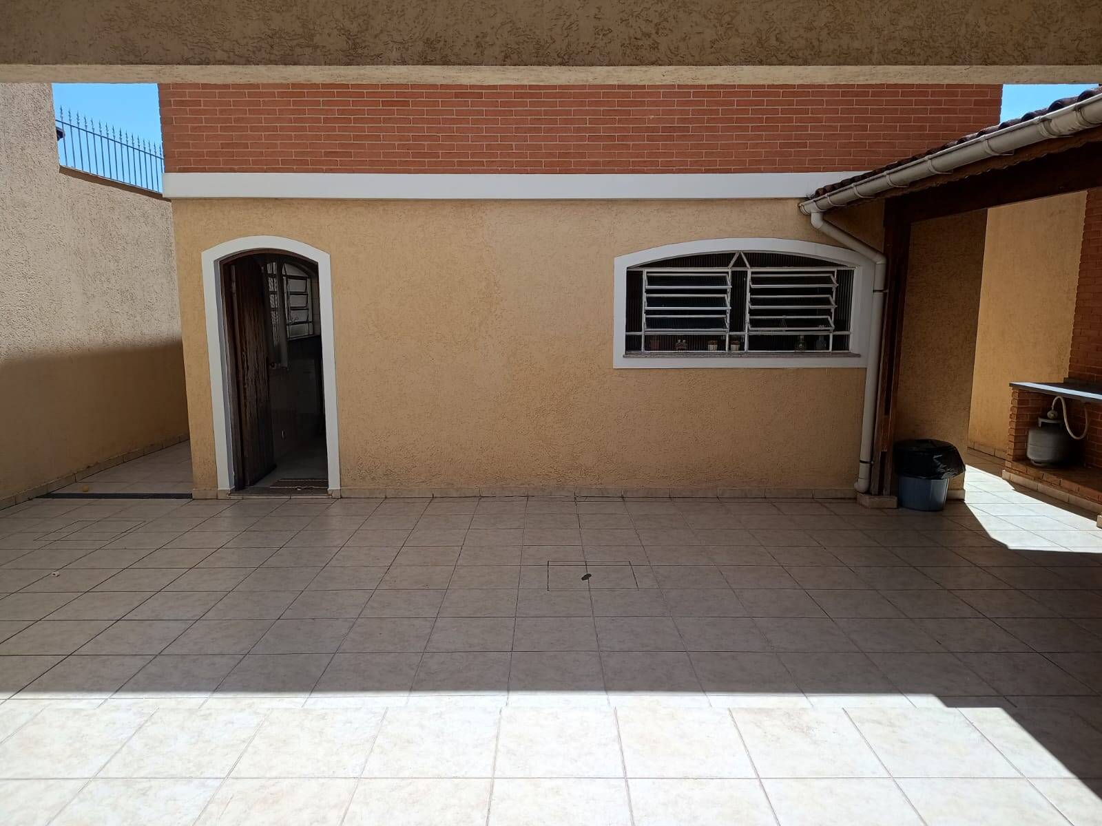 Sobrado à venda com 3 quartos, 330m² - Foto 55