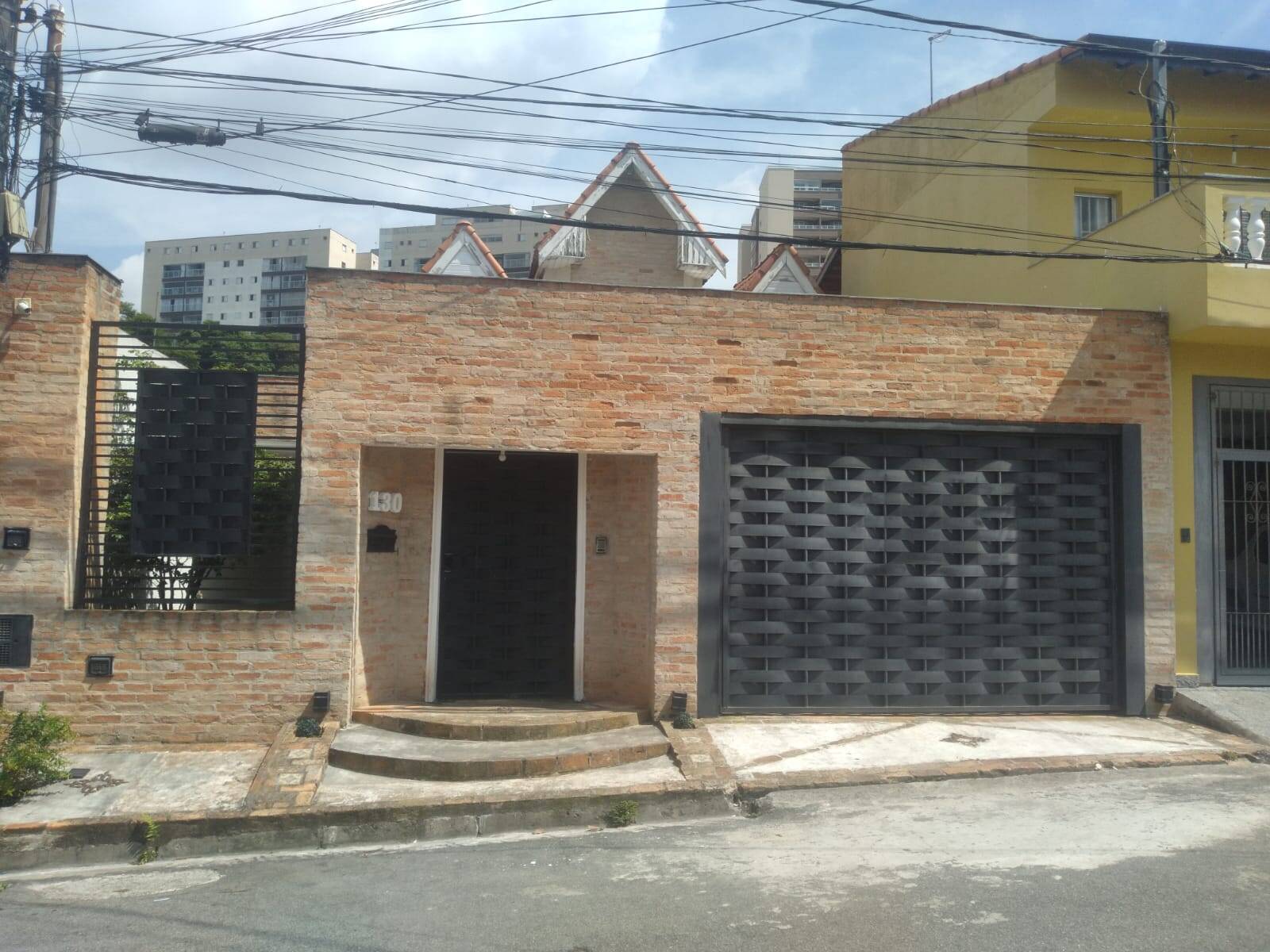 Sobrado à venda e aluguel com 5 quartos, 288m² - Foto 1