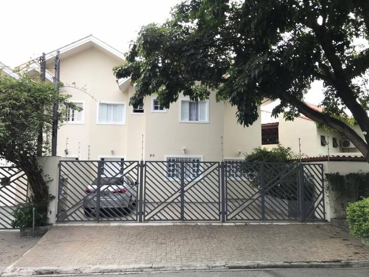 Sobrado à venda com 3 quartos, 190m² - Foto 1