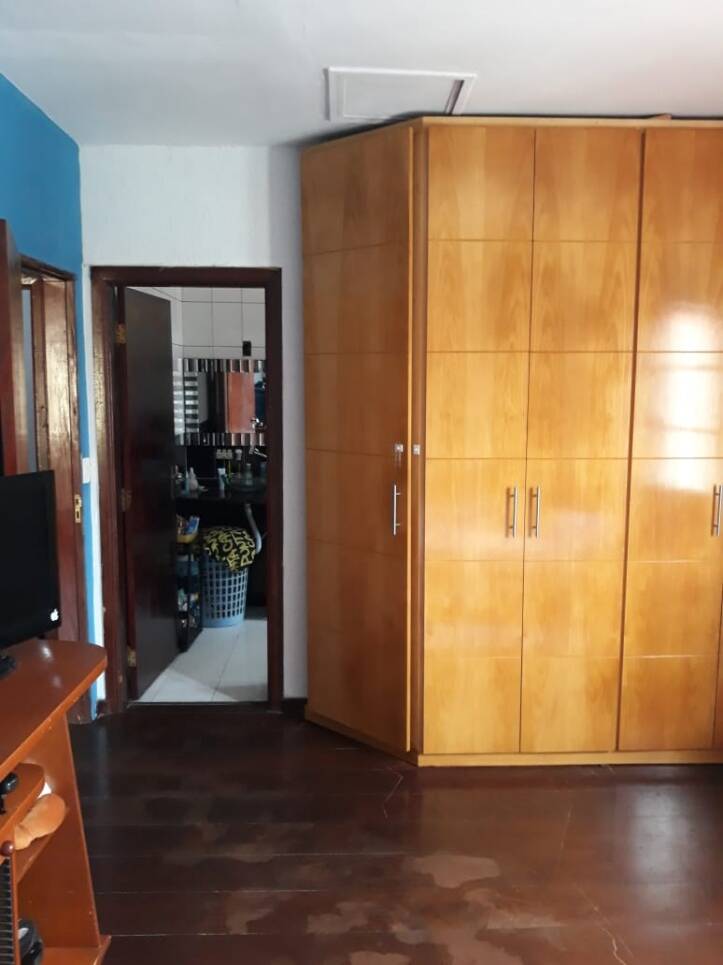 Casa à venda com 3 quartos, 270m² - Foto 10